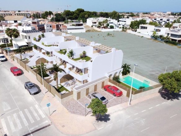 Imagen 4 de Bungalows de obra nueva en San Pedro del Pinatar - Vida moderna junto al mar
