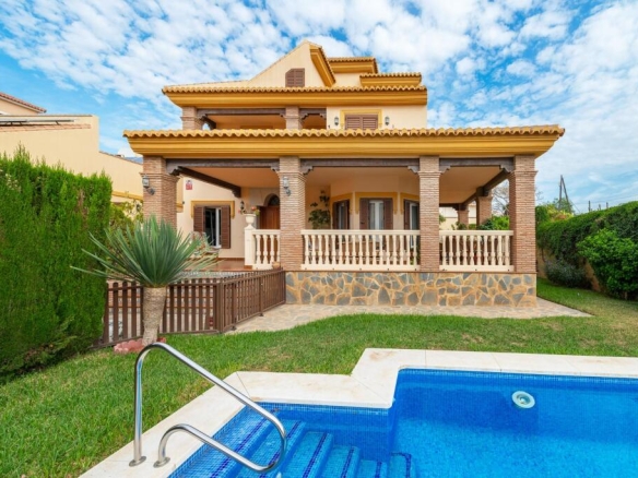 Imagen 1 de DOS CHALETS  A 100 METROS DE LA PLAYA