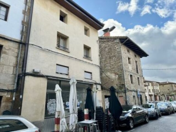 Imagen 1 de Casa de pueblo en Venta en Legutio Álava