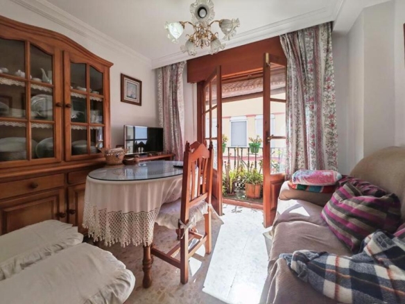 Imagen 1 de APARTAMENTO DE TRES DORMITORIOS EN VENTA EN CENTRO DE ESTEPONA