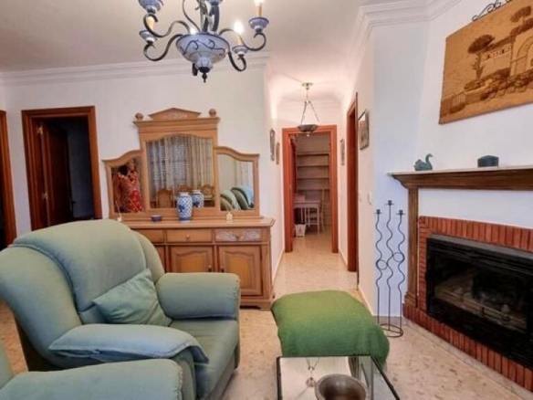 Imagen 1 de APARTAMENTO DE DOS DORMITORIOS EN VENTA EN CENTRO DE ESTEPONA
