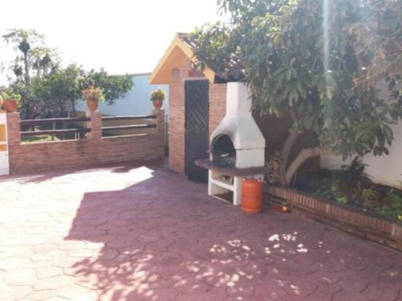 Imagen 1 de CHALET INDEPENDIENTE CON PISCINA