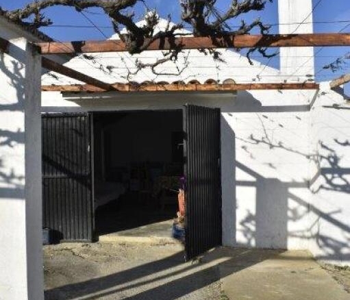 Imagen 3 de EN VENTA CASA CON TERRENO EN CASARES
