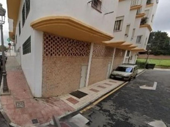 Imagen 3 de LOCAL EN BRUTO IDEAL PARA EMPEZAR CUALQUIER TIPO DE NEGOCIO