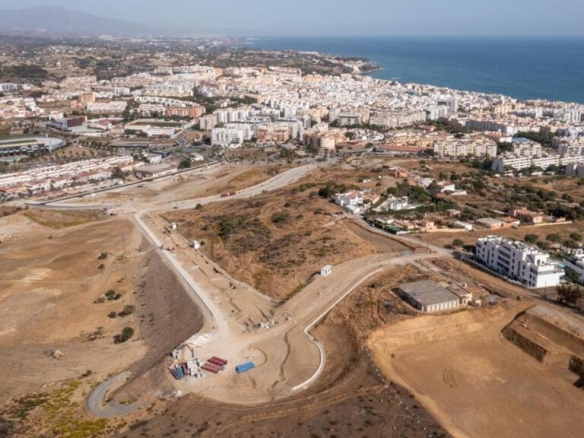 Imagen 1 de EN VENTA PARCELA COMERCIAL Y HOTELERA EN ESTEPONA.