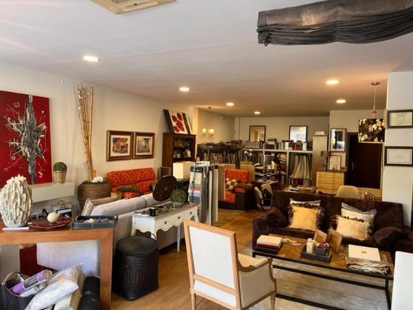 Imagen 1 de ESTUPENDO LOCAL PARA CUALQUIER TIPO DE NEGOCIO