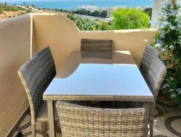 Imagen 2 de FANTÁSTICO DÚPLEX CON JARDIN PRIVADO Y VISTAS AL MAR