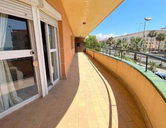 Imagen 1 de EN EL CENTRO DE SABINILLAS ESTUPENDO PISO DE 3 HABITACIONES CON GARAJE