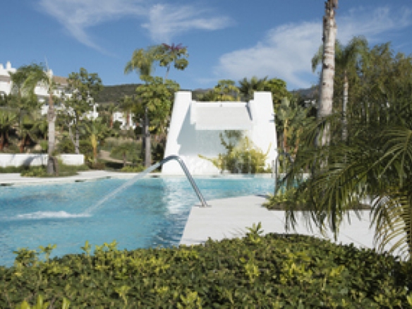 Imagen 2 de MAGNÍFICOS PISOS EN LA PRECIOSA URBANIZACIÓN DE ALCAZABA LAGOON !!!