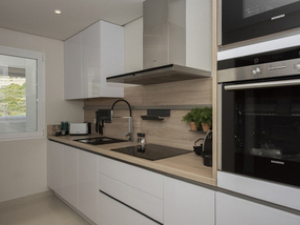 Imagen 3 de MAGNÍFICOS PISOS EN LA PRECIOSA URBANIZACIÓN DE ALCAZABA LAGOON !!!