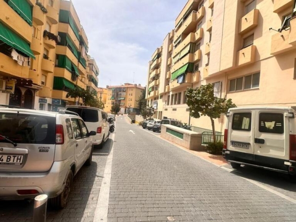 Imagen 2 de OPORTUNIDAD!! SE VENDE RESTAURANTE INSTALADO EN EL CENTRO DE ESTEPONA.