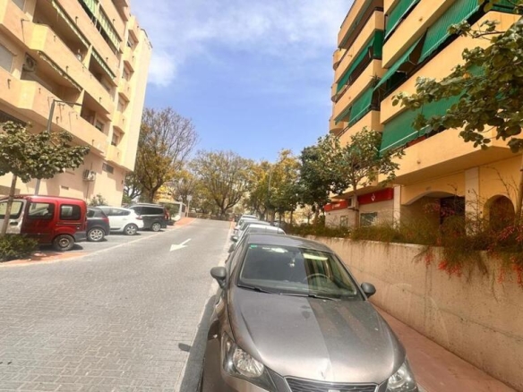 Imagen 3 de OPORTUNIDAD!! SE VENDE RESTAURANTE INSTALADO EN EL CENTRO DE ESTEPONA.