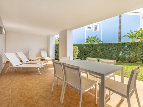 Imagen 2 de Apartamento con terraza y jardín en Cortijo del Mar