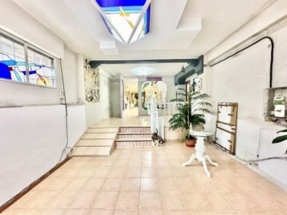 Imagen 4 de Local comercial en Alquiler en Vitoria CASCO MEDIEVAL Álava