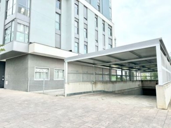 Imagen 3 de Parking coche en Venta en Vitoria ZABALGANA Álava