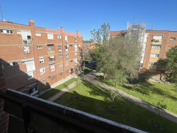 Imagen 1 de Piso en Venta en Madrid Madrid MORATALAZ