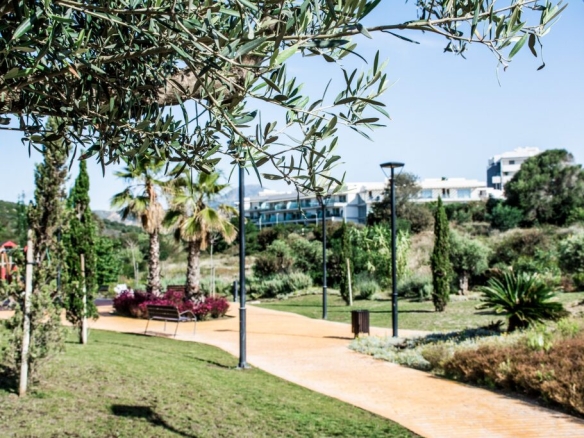 Imagen 2 de Edificio Viviendas en Venta en Estepona Málaga