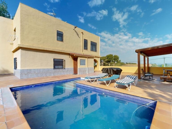 Imagen 3 de Casa-Chalet en Venta en Ribaroja De Turia Valencia