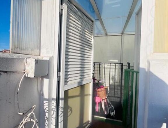 Imagen 4 de EN VENTA CASA MATA EN PLANTA BAJA CON AZOTEA EN PLENO CENTRO DE ESTEPONA.