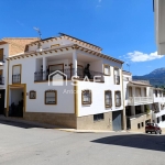 Amplia vivienda unifamiliar de 306 m² en Quesada. SIN COMISIÓN DE COMPRA por 270000€