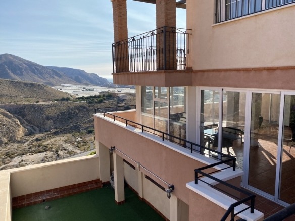 Imagen 2 de Casa-Chalet en Venta en Envia