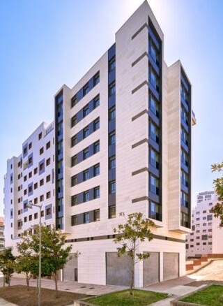 Imagen 4 de Local comercial en Venta en Vitoria ZABALGANA Álava