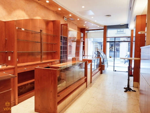 Imagen 4 de Local comercial en Venta en Pamplona Navarra ENSANCHES