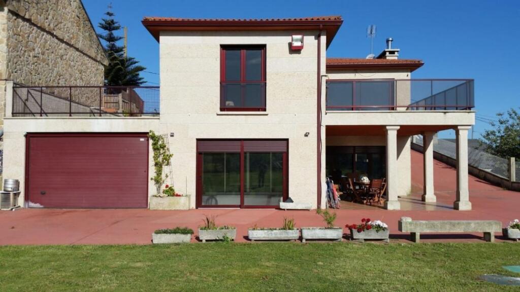Imagen 3 de PRECIOSO CHALET EN PIEDRA DENTRO DE LA COMARCA DEL MORRAZO!!!!!!!!!