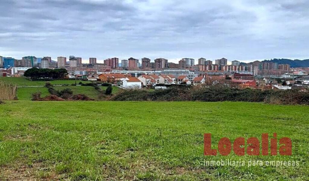 Imagen 4 de Amplios terrenos cerca del centro de Santander.