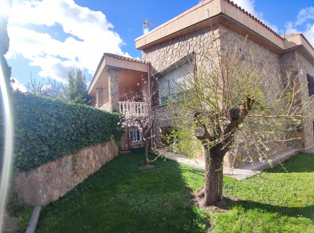 Imagen 3 de MAGNIFICA VILLA EN LA GUARDIA TOLEDO