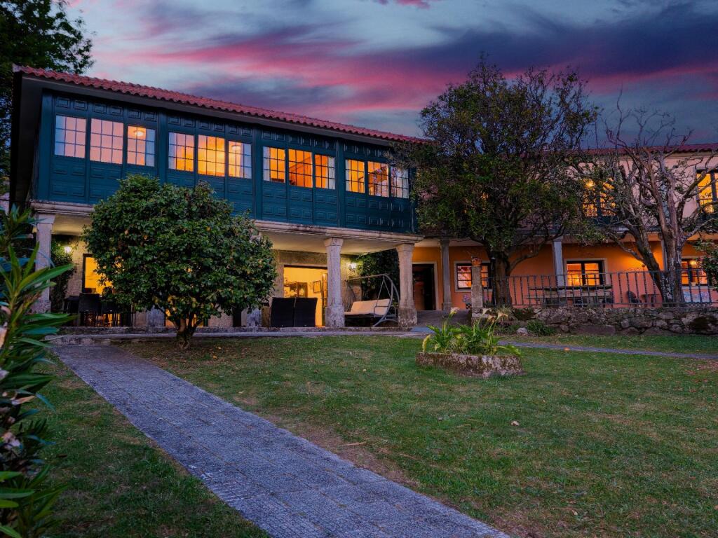 Imagen 3 de Casa de campo-Masía en Venta en Pontevedra Pontevedra