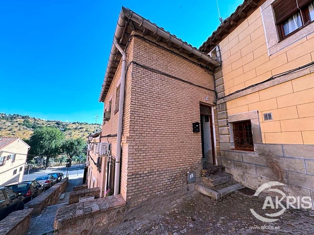Imagen 2 de Vivienda individual en la cornisa
