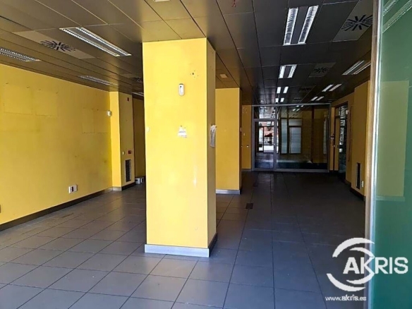Imagen 3 de LOCAL COMERCIAL DE 418 M2 EN LEGANES