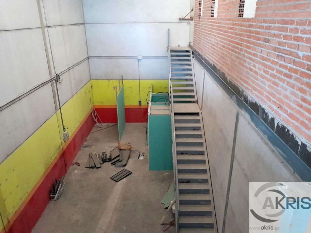 Imagen 3 de ALQUILER NAVE INDUSTRIAL EN LA MEJOR ZONA DE ILLESCAS