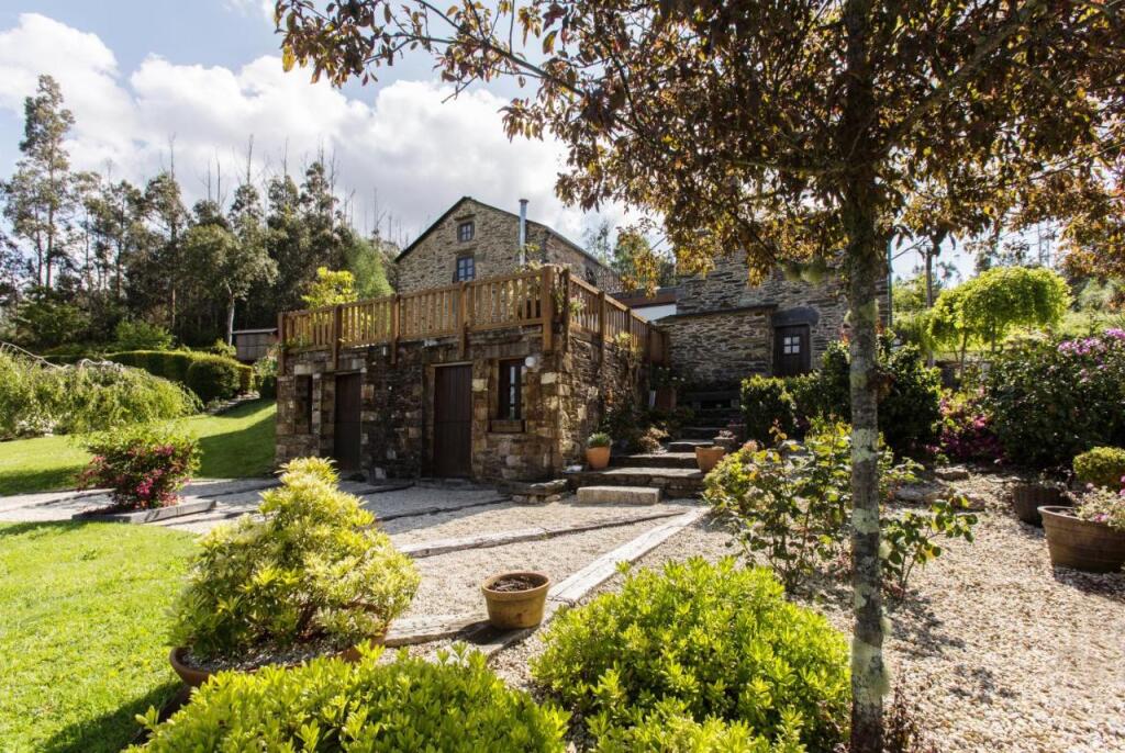 Imagen 4 de Casa de campo-Masía en Venta en Monfero La Coruña