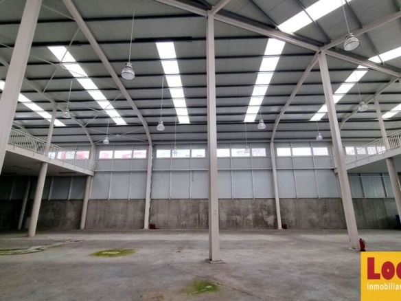 Imagen 1 de Extensa nave industrial con parking en Santander. - El Club del Propietario Imagen 1 de Extensa nave industrial con parking en Santander.