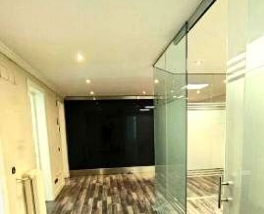 Imagen 3 de EXCLUSIVA OFICINA EN ALQUILER EN PLENA CALLE SERRANO (MADRID)