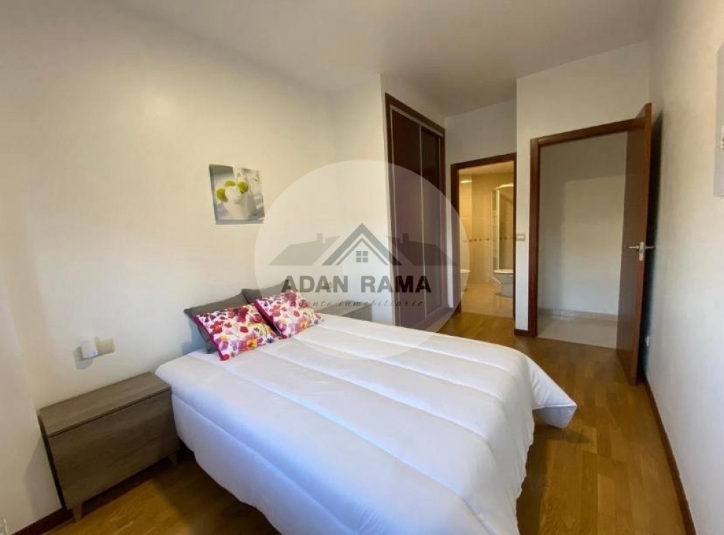 Imagen 2 de Venta de piso en Pontevedra