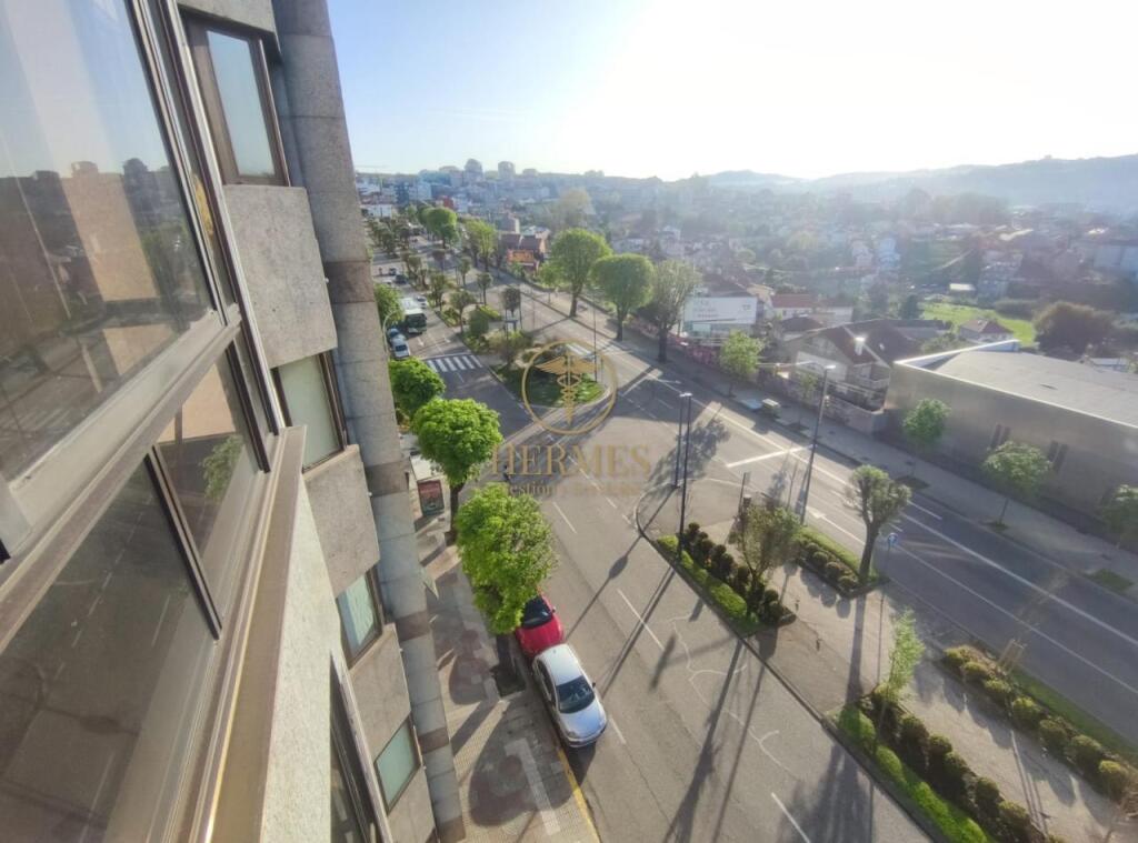 Imagen 2 de Piso de 115 m2 en venta Gran Vía Vigo.