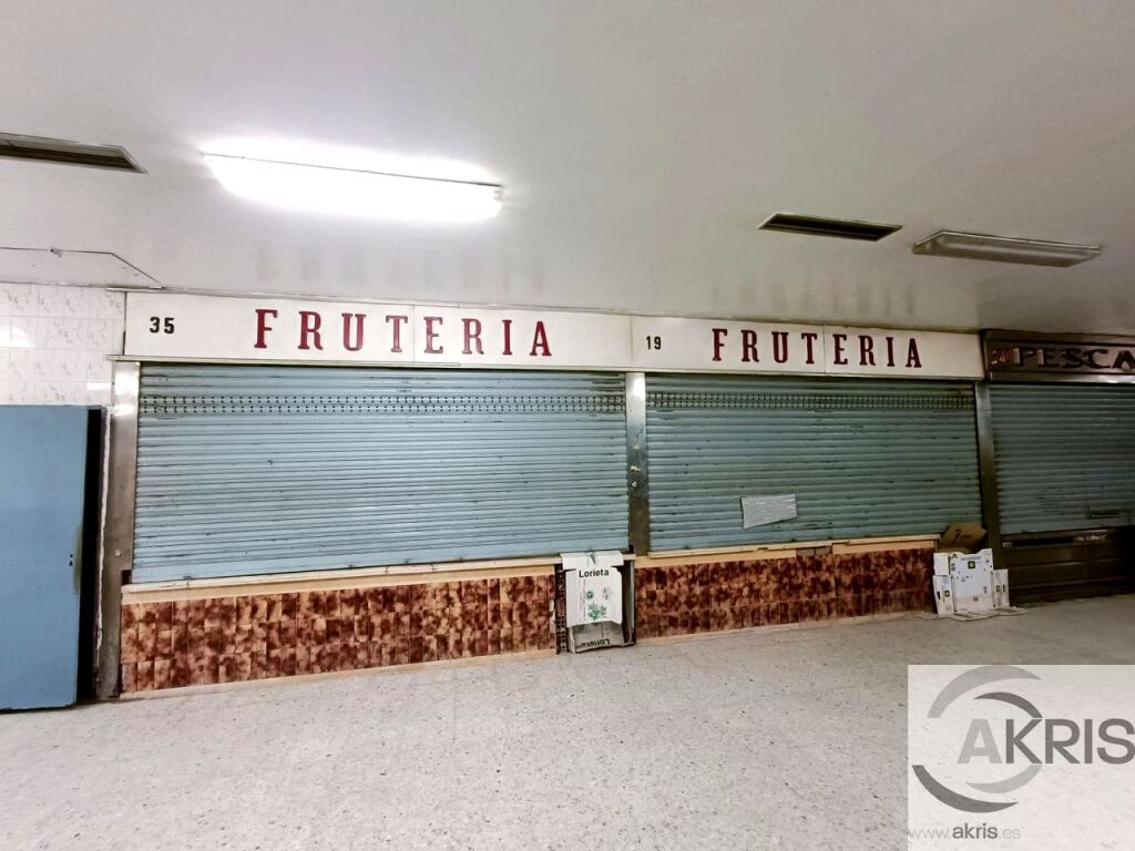Imagen 2 de Venta de 2 Puestos Comerciales Contiguos en &quot;Galería San Juan&quot;