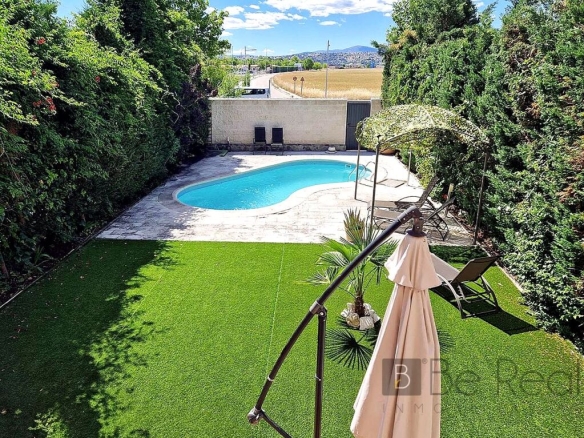 Imagen 2 de ¡ESTUDIANTES! ÚLTIMA HABITACIÓN CON PENSION COMPLETA EN CHALET A COMPARTIR CON PISCINA EN VILLANUEVA DE LA CAÑADA (MADRID).