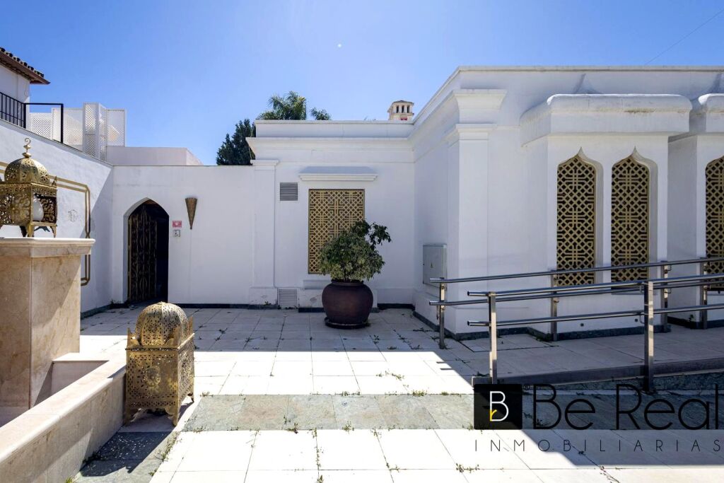 Imagen 2 de OPORTUNIDAD ÚNICA: LOCAL DE RESTAURANTE LIBANES EN VENTA