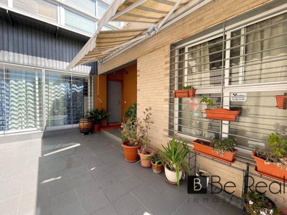 Imagen 1 de ¡ESTUDIANTES! HABITACIONES EN CHALET A COMPARTIR EN VILLANUEVA DE LA CAÑADA (MADRID).