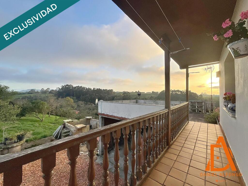 Imagen 2 de Chalet y 5000m² de finca con vistas al mar a 15 min de Gijón
