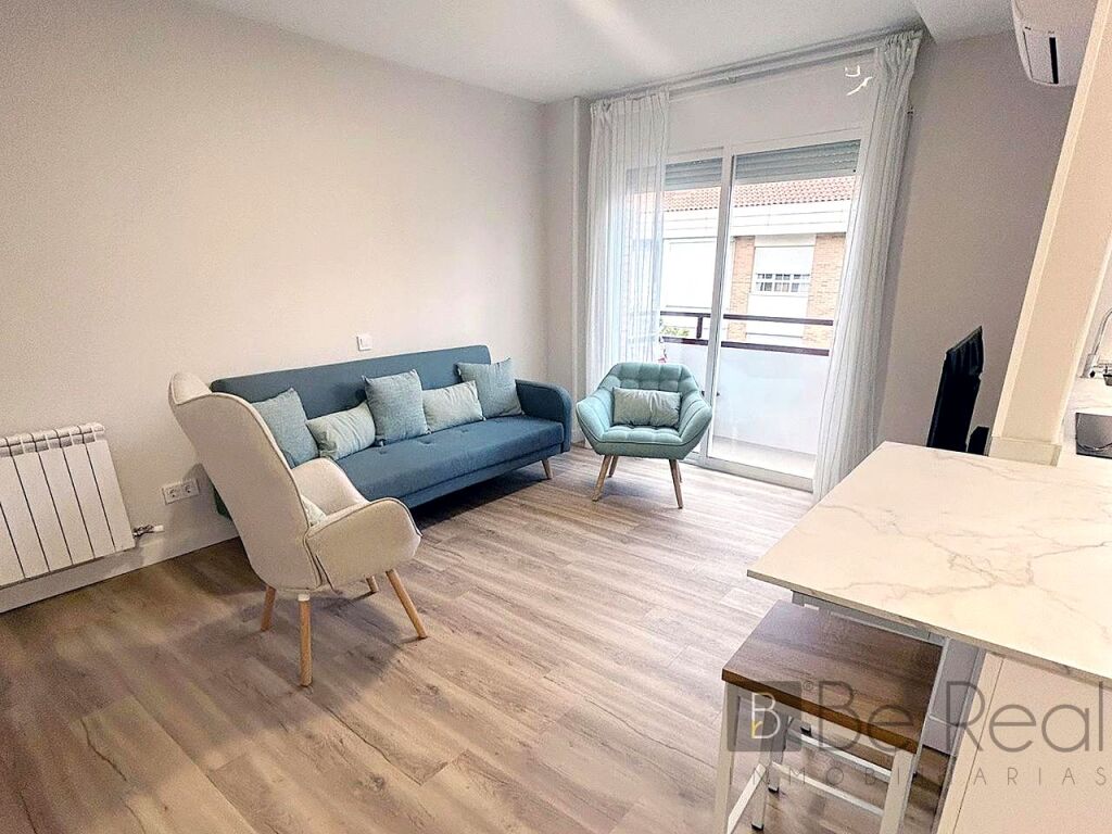 Imagen 2 de ESTUDIANTES! HABITACIONES EN PISO DE RECIENTE REFORMA EN LA CALLE ERAS DE MÓSTOLES DE VILLANUEVA DE LA CAÑADA (MADRID).