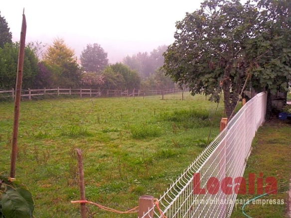 Imagen 4 de Suelo urbano de 3.739 m2 en Los Corrales de Buelna