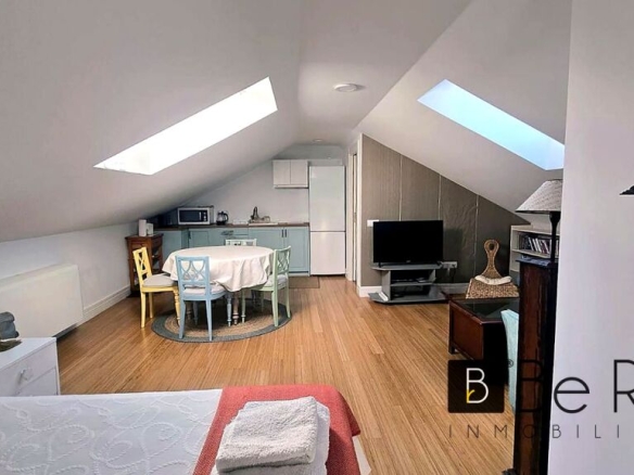 Imagen 4 de ¡ESTUDIANTES! EN ALQUILER ESTUDIO INDEPENDIENTE EN VILLANUEVA DE LA CAÑADA (MADRID).