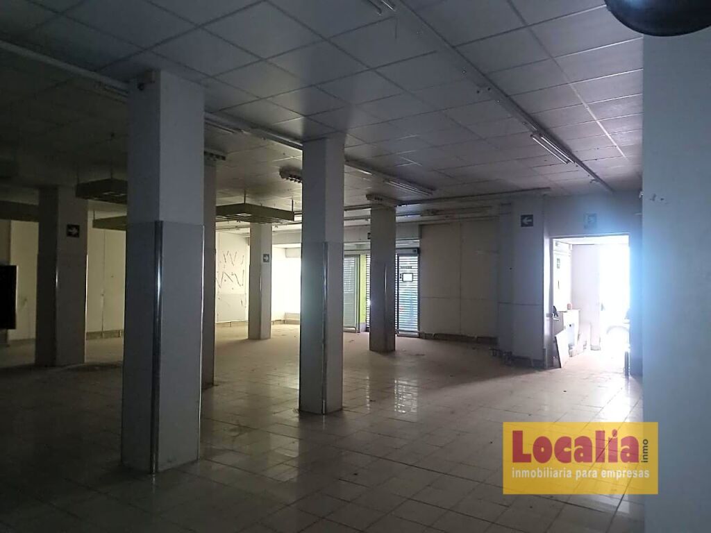 Imagen 2 de Local comercial con almacén en el centro de Palencia