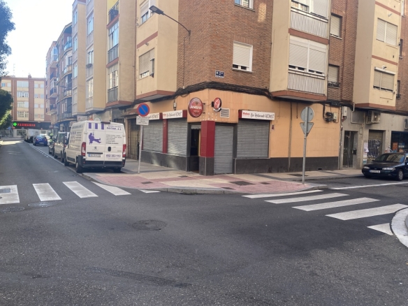 Imagen 1 de Local comercial en Alquiler en Valladolid Valladolid PASEO ZORRILLA - El Club del Propietario Imagen 1 de Local comercial en Alquiler en Valladolid Valladolid PASEO ZORRILLA