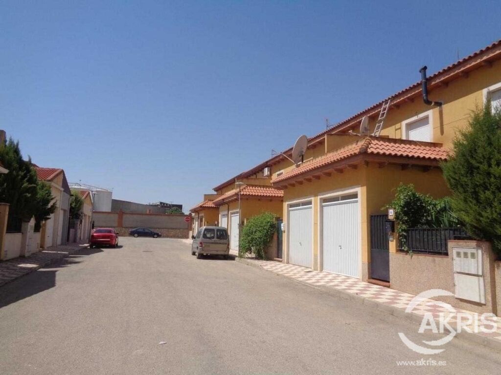 Imagen 3 de ¡¡ADQUIERE TU CHALET EN MIGUEL ESTEBAN!!